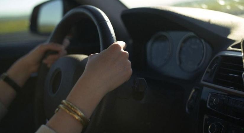 Ennyi volt: becsődölt a taxis cég, négy évet se élt meg – magyarázkodik a román tulaj