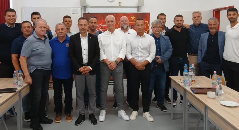 Összefogtak az NB II-es klubok: MLSZ, időpontok és szurkolók voltak a terítéken