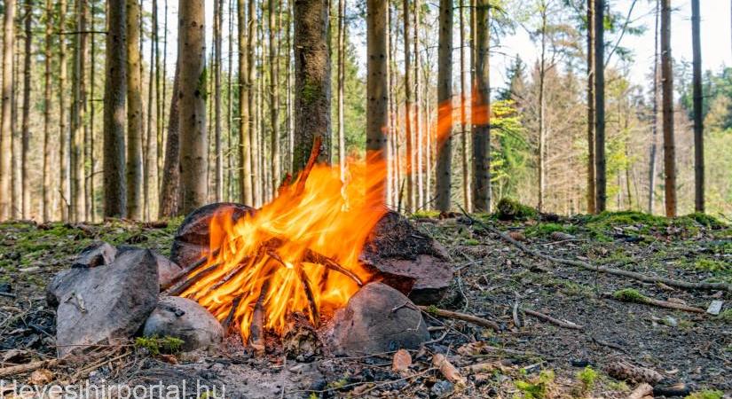 Nébih: Keddtől hat vármegyében megszűnik a tűzgyújtási tilalom