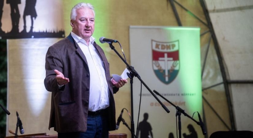 Semjén Zsolt: Minden 18 éves fiatalnak lehetősége van saját otthonra Magyarországon