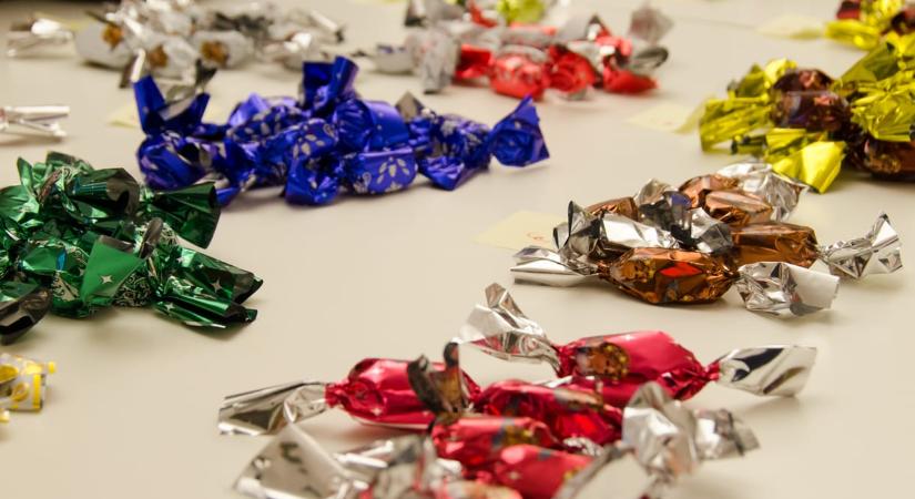 Bejelentették a gyártók: jóval kisebb lesz idén a boltokban kapható szaloncukor