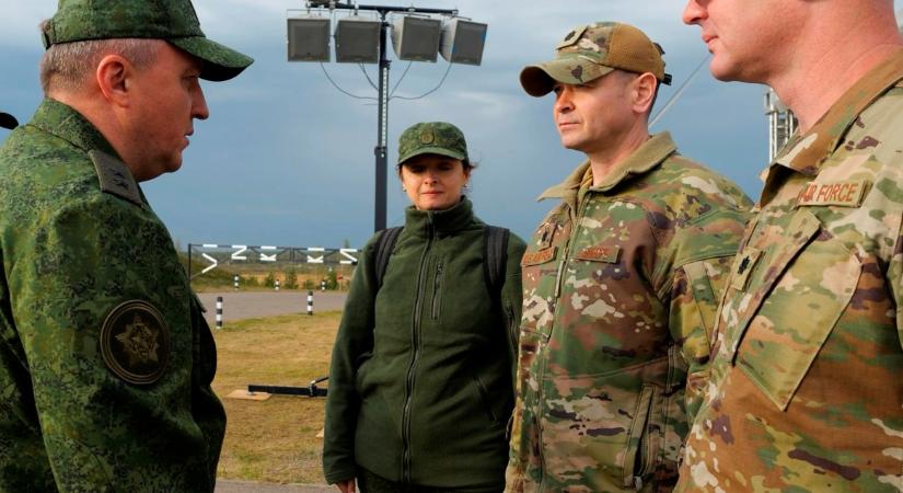 Meglepetés a fehérorosz-orosz hadgyakorlaton: NATO-képviselők, köztük amerikaiak is figyelték a gyakorlatot