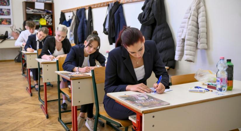 A magyar oktatásban a diákok óraterhelése nem haladja meg az OECD-átlagot
