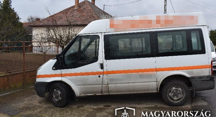Biciklis előtt büntetőfékezett, vádat emeltek ellene