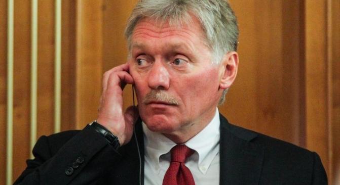 Peszkov: egyelőre nincs szó béketárgyalásokról, de Moszkva kész a párbeszédre