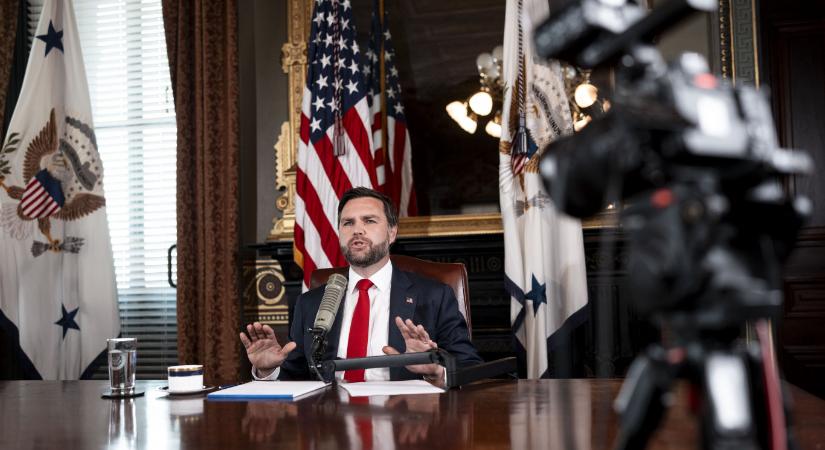 J. D. Vance vezette Charlie Kirk egykori műsorának hétfői adását