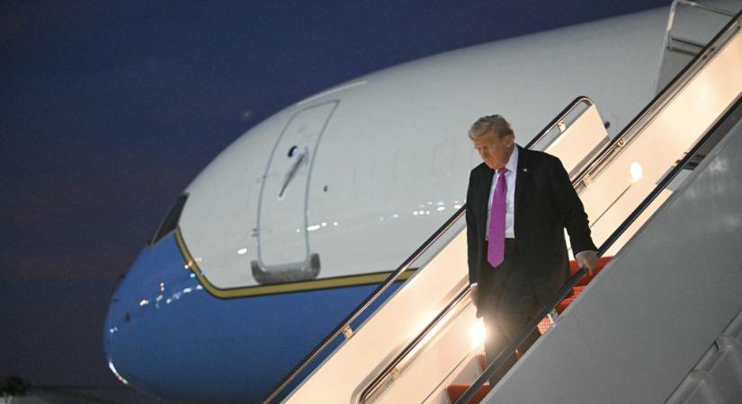 Példátlan látogatásra érkezik a britekhez Donald Trump
