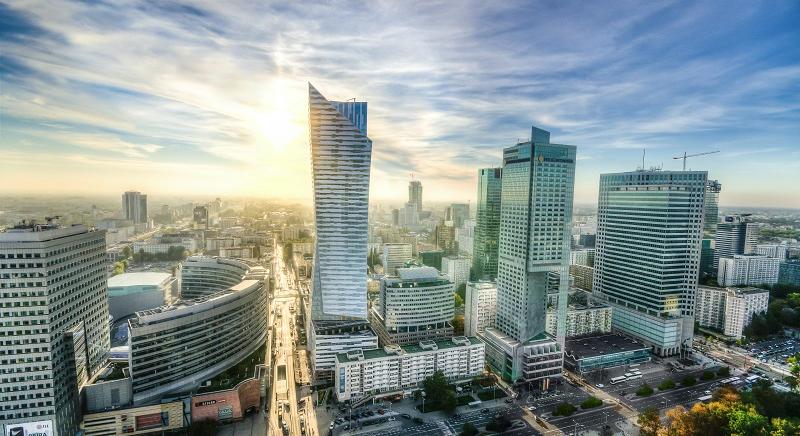 Újabb drón Lengyelország légterében – A kormányzati épületek felett semlegesítették