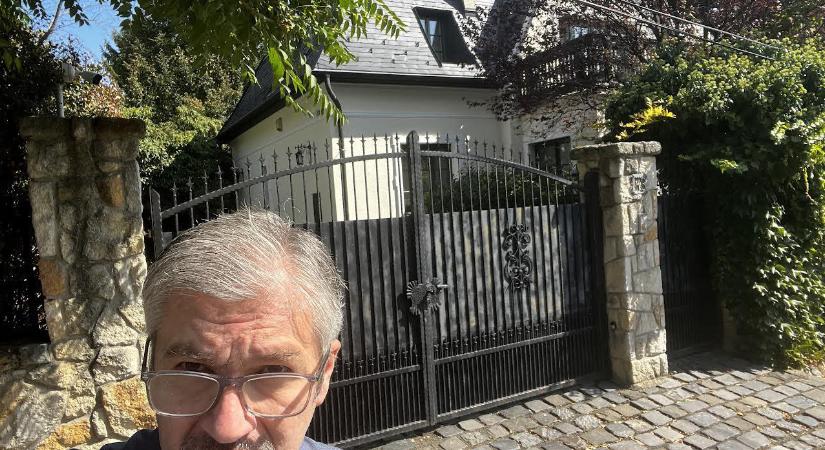 Hadházy: Orbán Ráhel bizalmasától vásárolt budai luxusvillát Orbán Sára