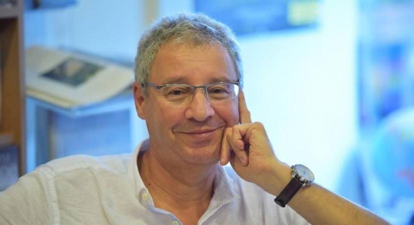 Gábor György kanüllel a kezében jelentkezett: egy időre visszavonul