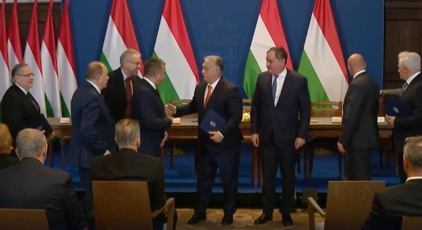 Miután meg sem közelítették a valóságot a kormány gazdasági előrejelzései, a cégek kisebb béremelést adnának