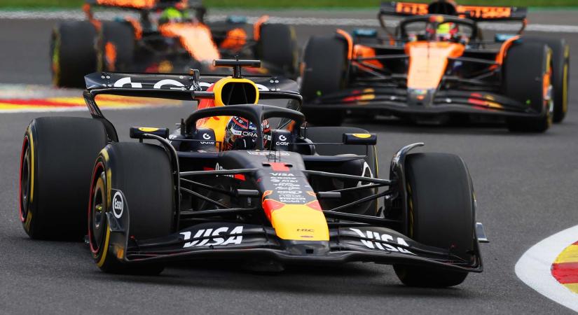 Villeneuve: „Verstappen mellett csak az boldogulhat, aki képes saját magára formálni az autót”