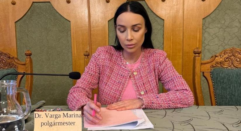 Varga Marina a balmazújvárosiakhoz szólt a demokrácia nemzetközi napján
