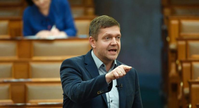 Tóth Bertalan alázott: „Hová tűnt Szijjártó Péter? Nézzen már utána valaki!”