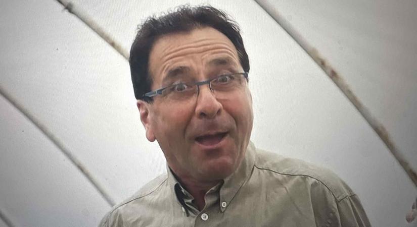 József gazdát visszahozták, hogy 19 éves lányokat kérdezgessen a „piszkos fantáziájukról”