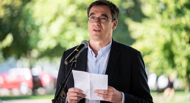 A buszok állapotáról vár leveleket a kormányhivatal, Karácsony Gergely szerint másról kellene írni nekik