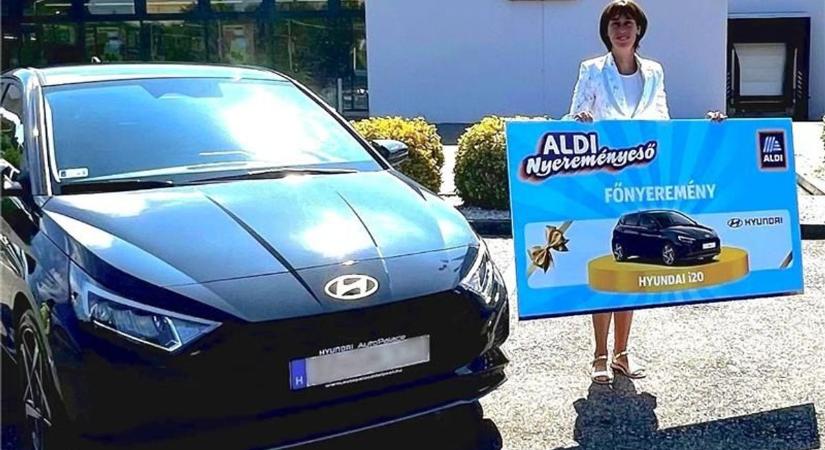 Kaposvári asszony nyerte az Aldi nyereményautóját