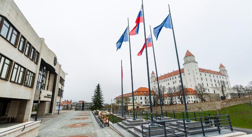 Ismét gyanús küldemény érkezett a parlamentbe