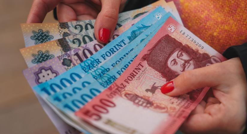 Minimálbér 2026: ekkora emelés várható