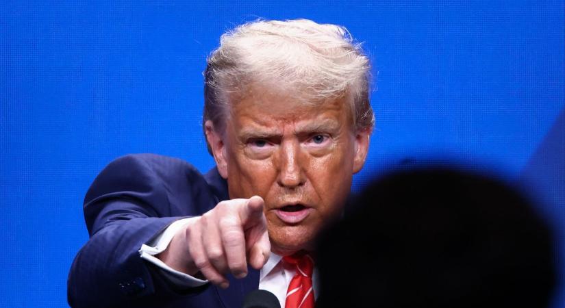 Trump belengette: terrorszervezetté minősíthetik az antifát – több városban is bevetné a Nemzeti Gárdát