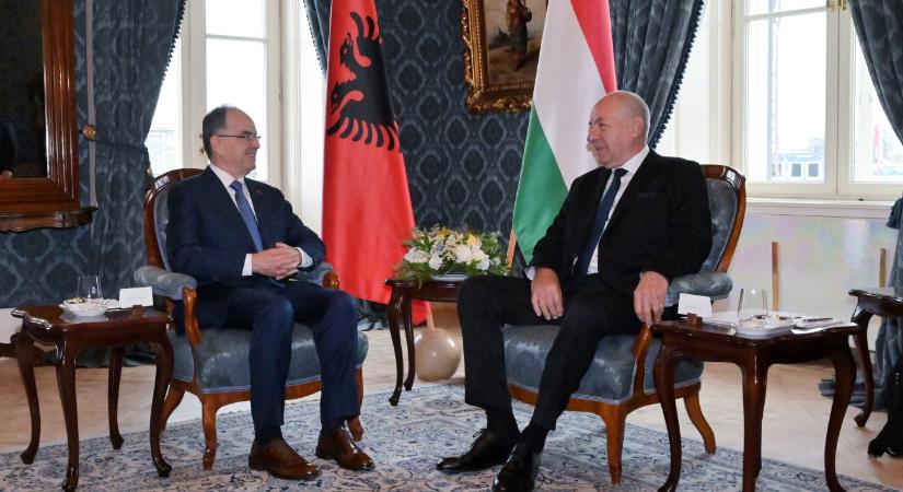 Sulyok Tamás fogadta Albánia köztársasági elnökét Budapesten