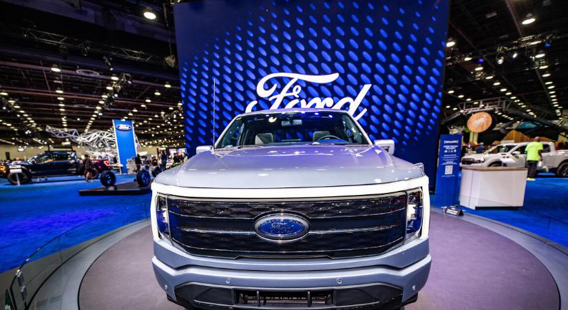 A Ford itt rúg ki ezer főt