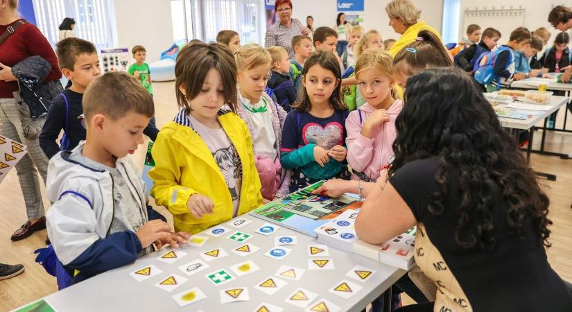Játszva tanultak vigyázni magukra és egymásra - Látványos képgalériában mutatjuk a KRESZ Fesztivál legszebb pillanatait