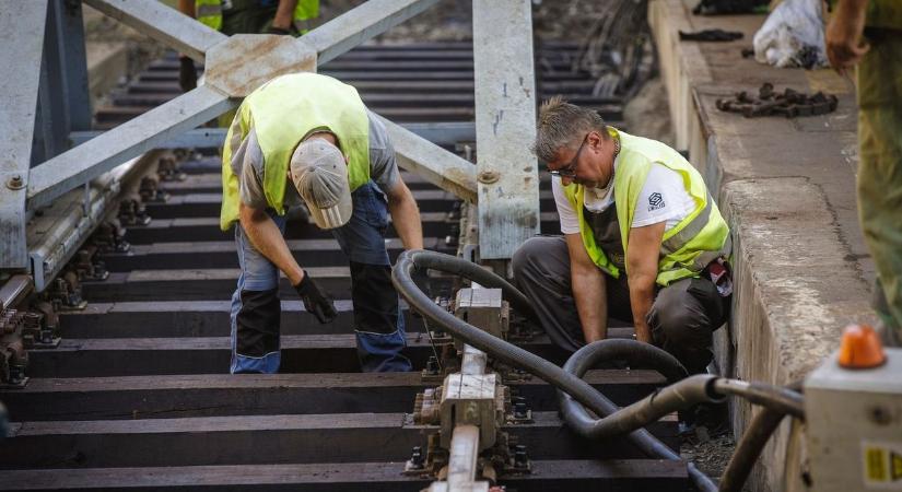 Magyar fizetések: úgy robognak, mintha nem lenne holnap, pedig még csak most jön a java