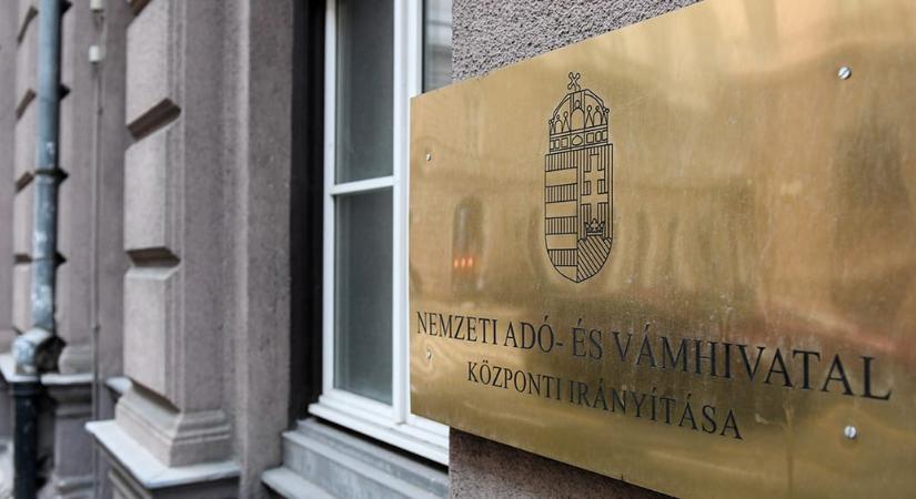 Szolgálati fegyverével lett öngyilkos a NAV egyik pécsi dolgozója
