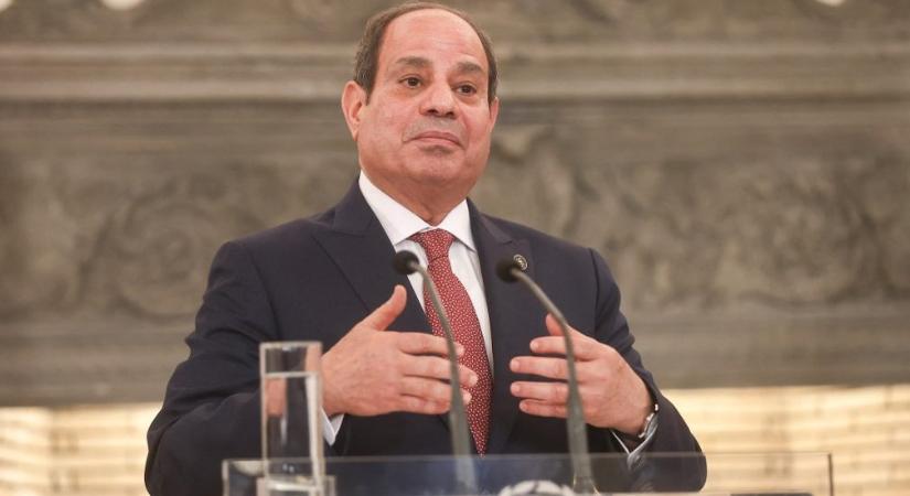 Fordulat: ellenségnek nevezte Izraelt friss beszédében az egyiptomi elnök