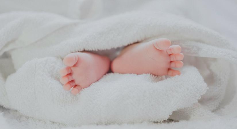 Nagy változás a babaváró kölcsönnél: így segítik azt, aki nehéz helyzetbe került