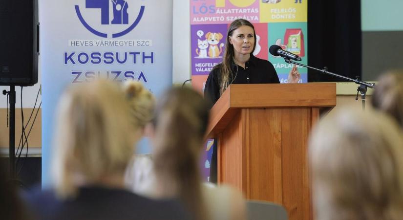 A gyermekkori állatkínzás is szóba került a Pedagógus Roadshow-n Egerben