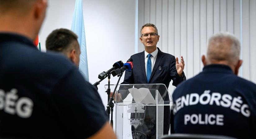 Rétvári Bence: Magyarország bebizonyította, nemcsak a saját határait tudja megvédeni