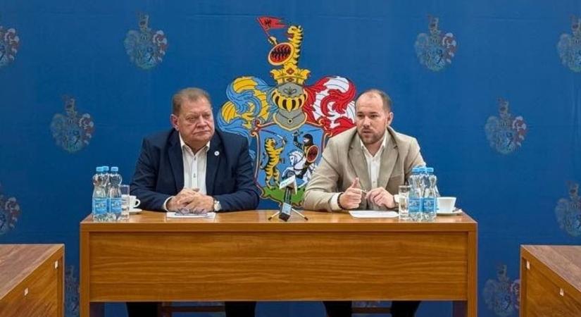 Örülhetnek a fürdőváros egyetemistái – támogatási programot hirdetett meg az önkormányzat!