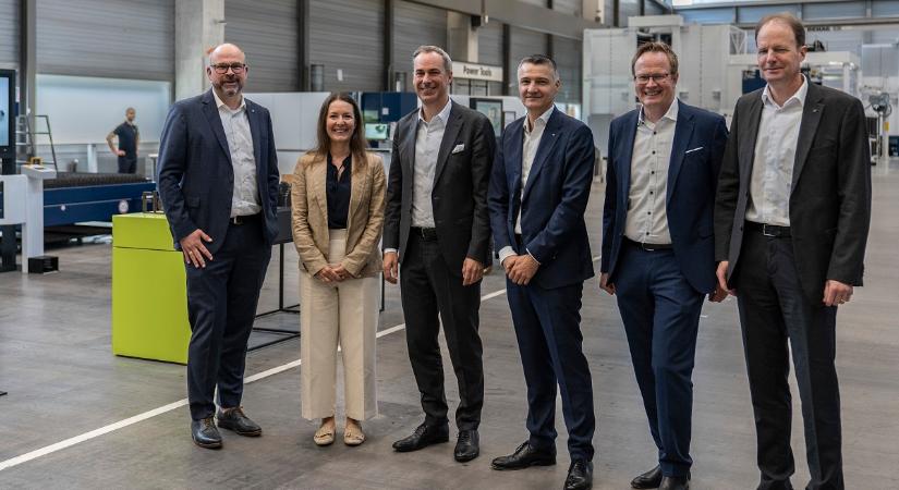 A Siemens és a TRUMPF együttműködik a digitális gyártás és az AI-felkészültség felgyorsításáért