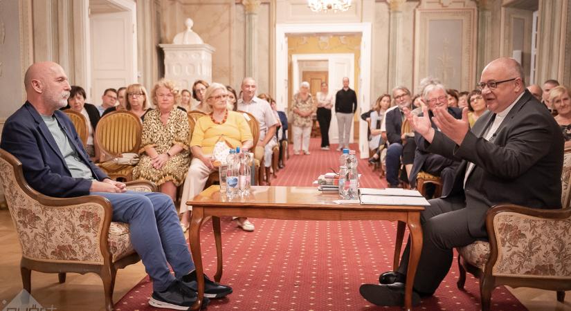 Kalamáris: A zene és irodalom találkozása a Zichy-palotában