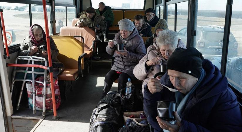 Hazaküldené az ukrán menekülteket az EU: a feladatok nagy részét a tagállamoknak kéne elvégeznie