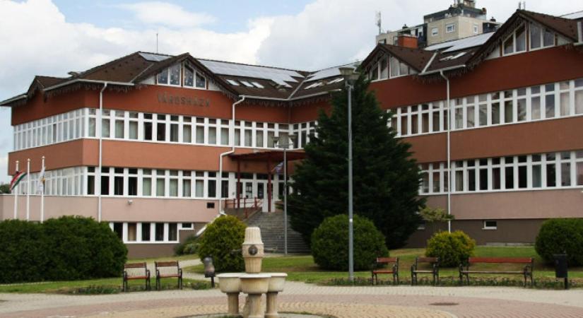 Kihallgatják a bátonyterenyei önkormányzati dolgozókat a 2024-es választással összefüggésben