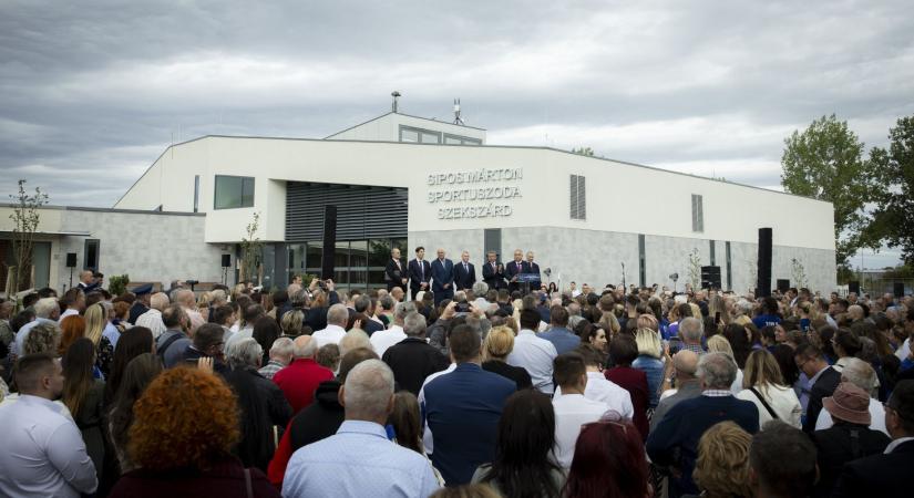 Orbán: Lehet, hogy nyugatabbra gazdagabbak, de nem mondhatjuk már, hogy ott minden jobb