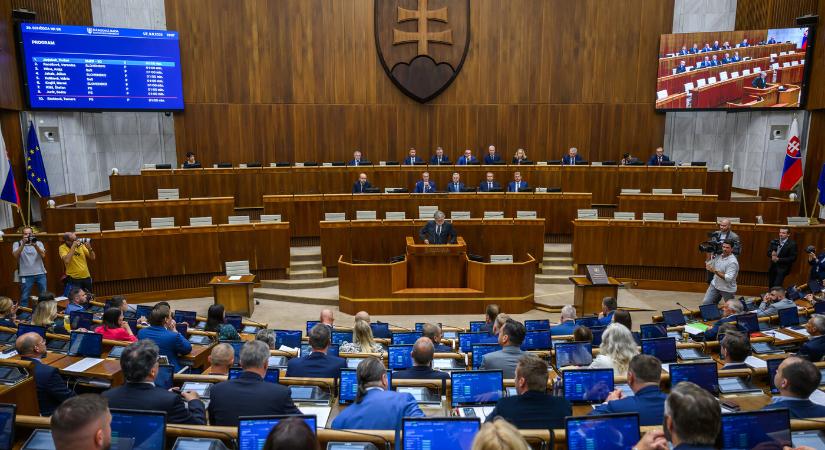 A konszolidációval kapcsolatos gyorsított eljárásról tárgyalt kedden a parlament