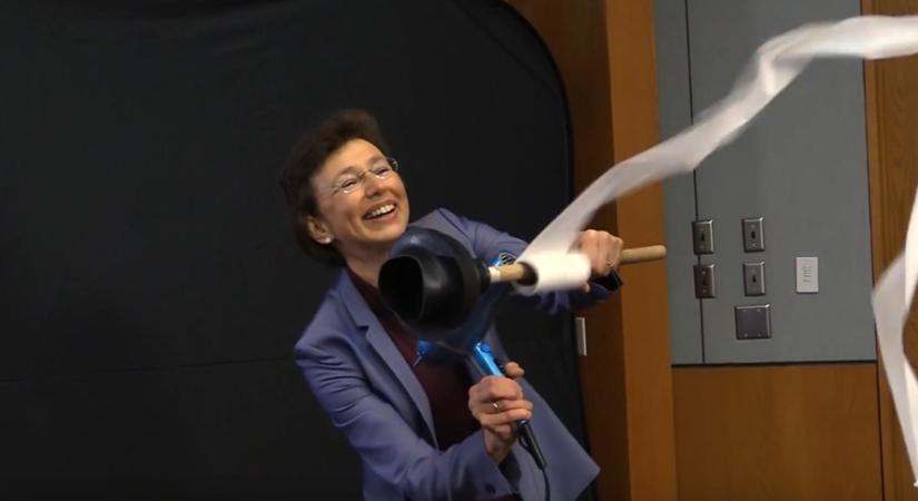 Dr. Tatiana, az internet kedvenc fizikatanára
