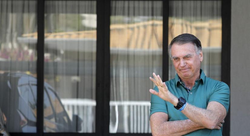 Kórházba került a 27 év börtönre ítélt Jair Bolsonaro
