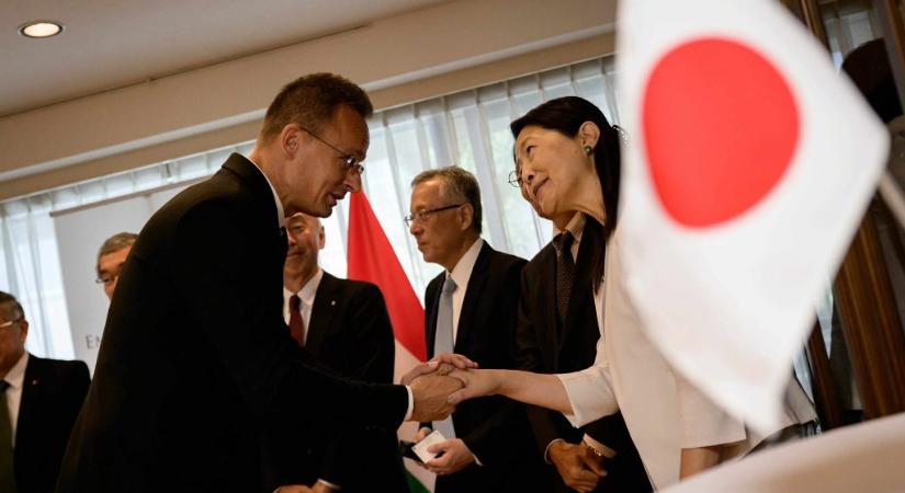 Szijjártó: Európa legalacsonyabb vállalati adói miatt elégedettek a japán cégek Magyarországgal