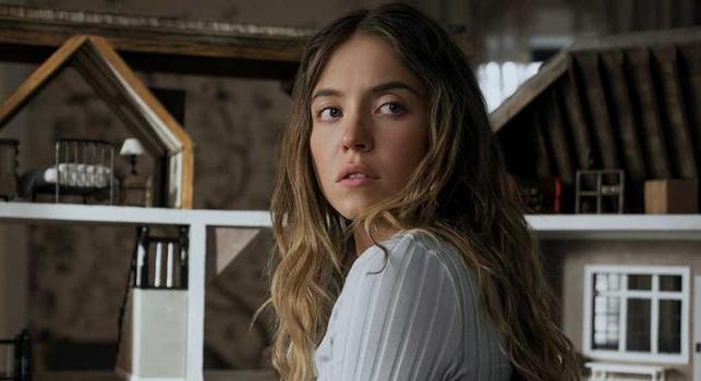 Szerinted Sydney Sweeney vagy Amanda Seyfried tűnik a kattosabbnak a The Housemaid első előzetesében?