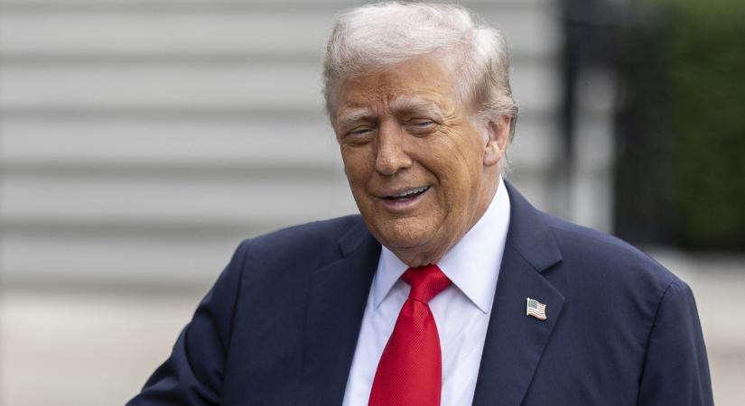 „Csönd” – mondta Trump az újságírónak, aki a gazdagodásáról kérdezte