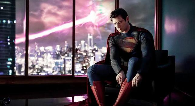 Fél lábon is kibírod, olyan gyorsan berepül az új Superman streamingre