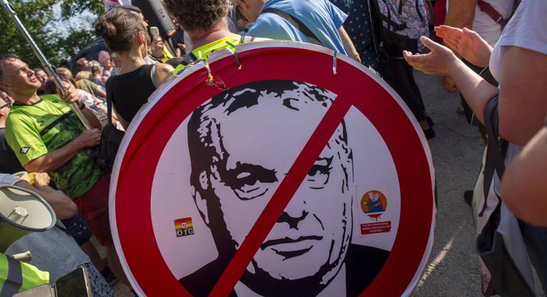 Vészjelzés: a politikai indulatok megfékezését sürgeti az elemző