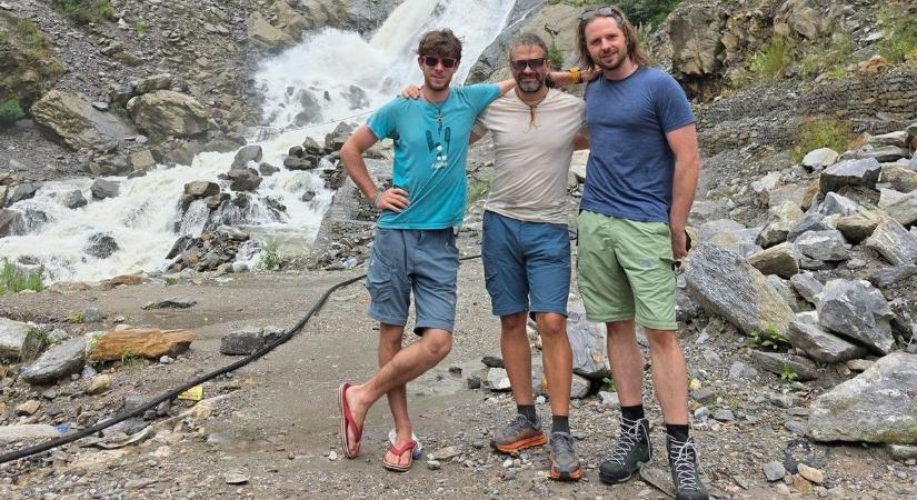 Friss hírek érkeztek a két magyar hegymászóról: nagy veszély leselkedett rájuk