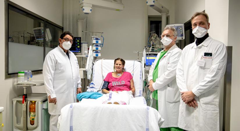 Műtüdővel gyógyult fel a koronavírusos kismama, elhagyhatta a Semmelweis Egyetem klinikáját