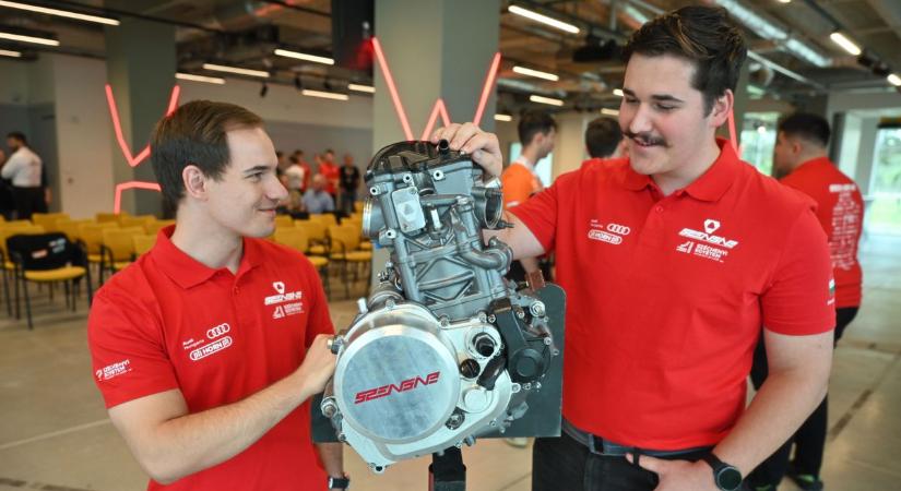 Saját autót készítenek: a SZEngine Hallgatói Motorfejlesztő Csapata startra kész a Formula Student versenyre - képgaléria